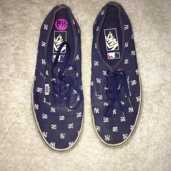 Mens New York Yankees Vans - Picture 1 of 8
